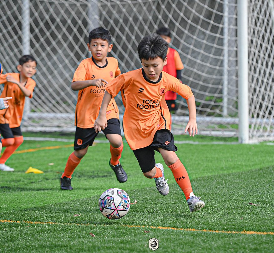 Total Football School | Brand Key